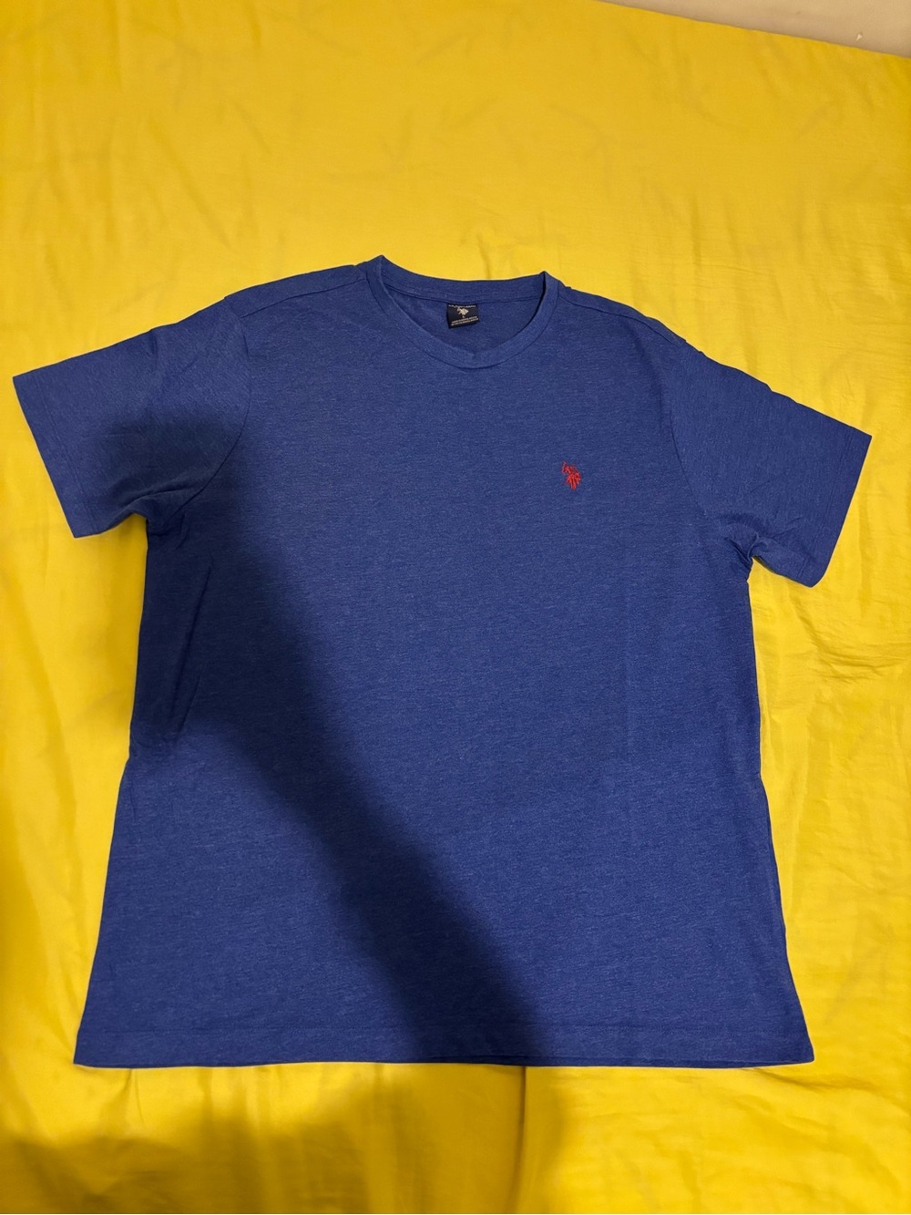 Polo Size L Tee